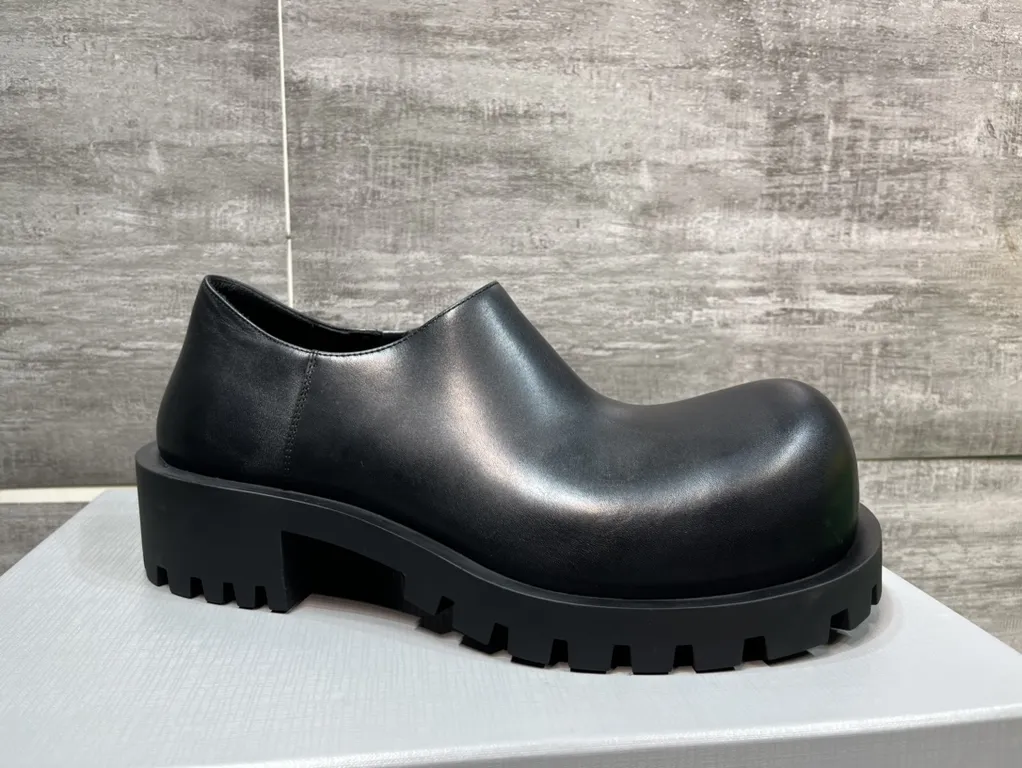 Balenciaga Shoe 